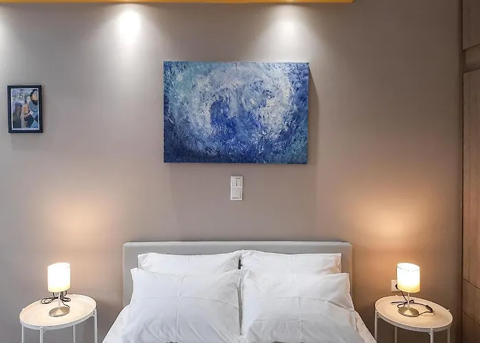 Byronico Acropolis Apartment By Mps